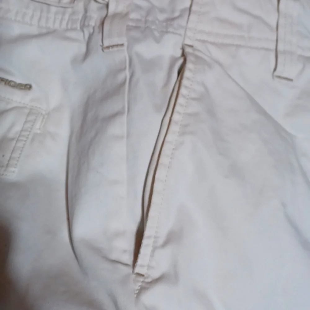 Tommy Hilfiger cargo shorts